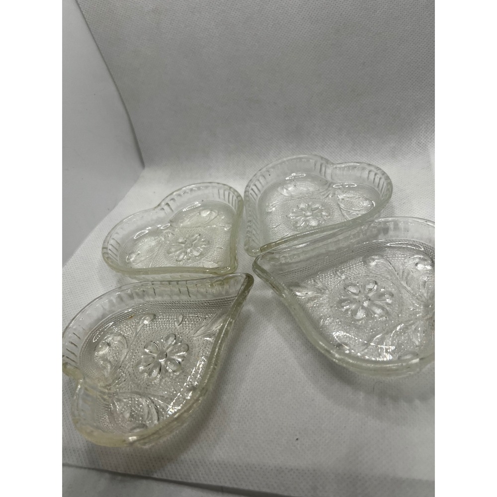 Vintage Indiana Glass Tiara Sandwich Clear Heart Trinket Dishes Set of 4